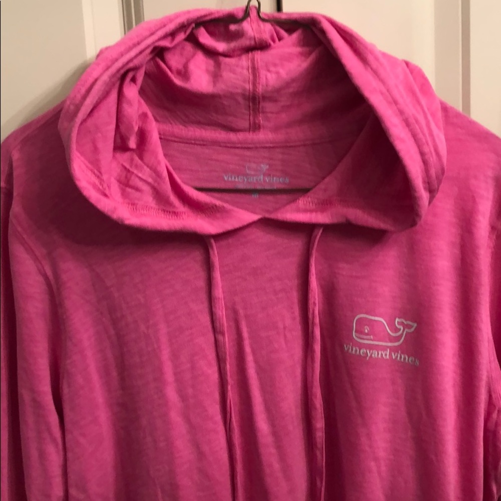 Vineyard Vines pink hoodie shirt medium
